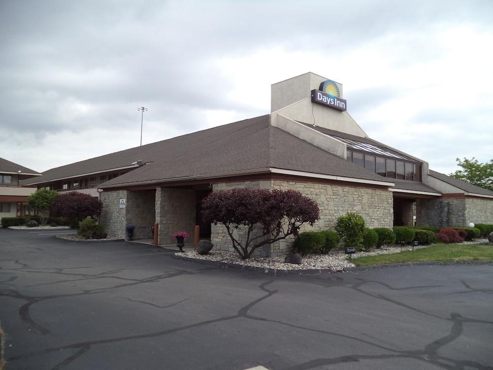 Days Inn By Wyndham Maumee/Toledo Extérieur photo