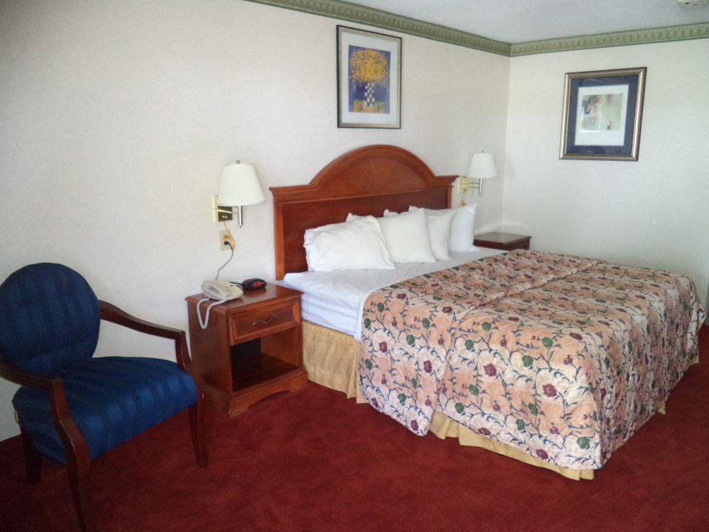 Days Inn By Wyndham Maumee/Toledo Extérieur photo