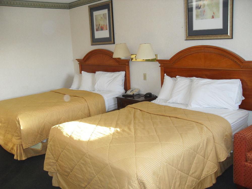 Days Inn By Wyndham Maumee/Toledo Extérieur photo