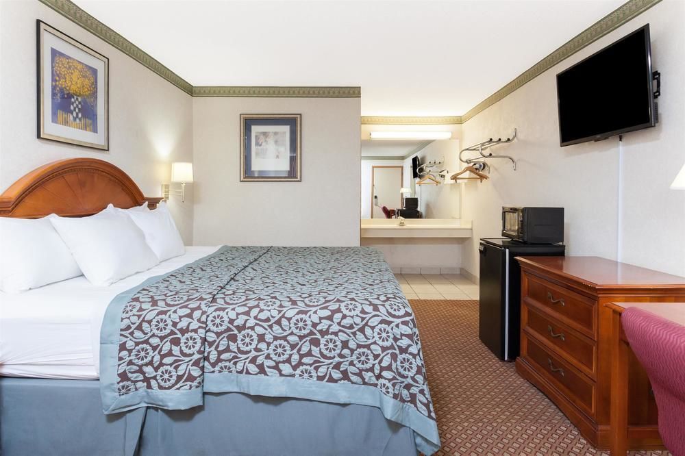 Days Inn By Wyndham Maumee/Toledo Extérieur photo