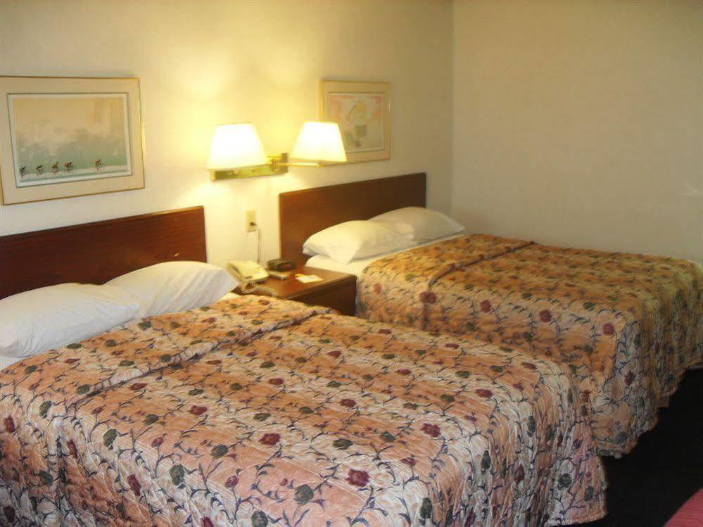 Days Inn By Wyndham Maumee/Toledo Extérieur photo