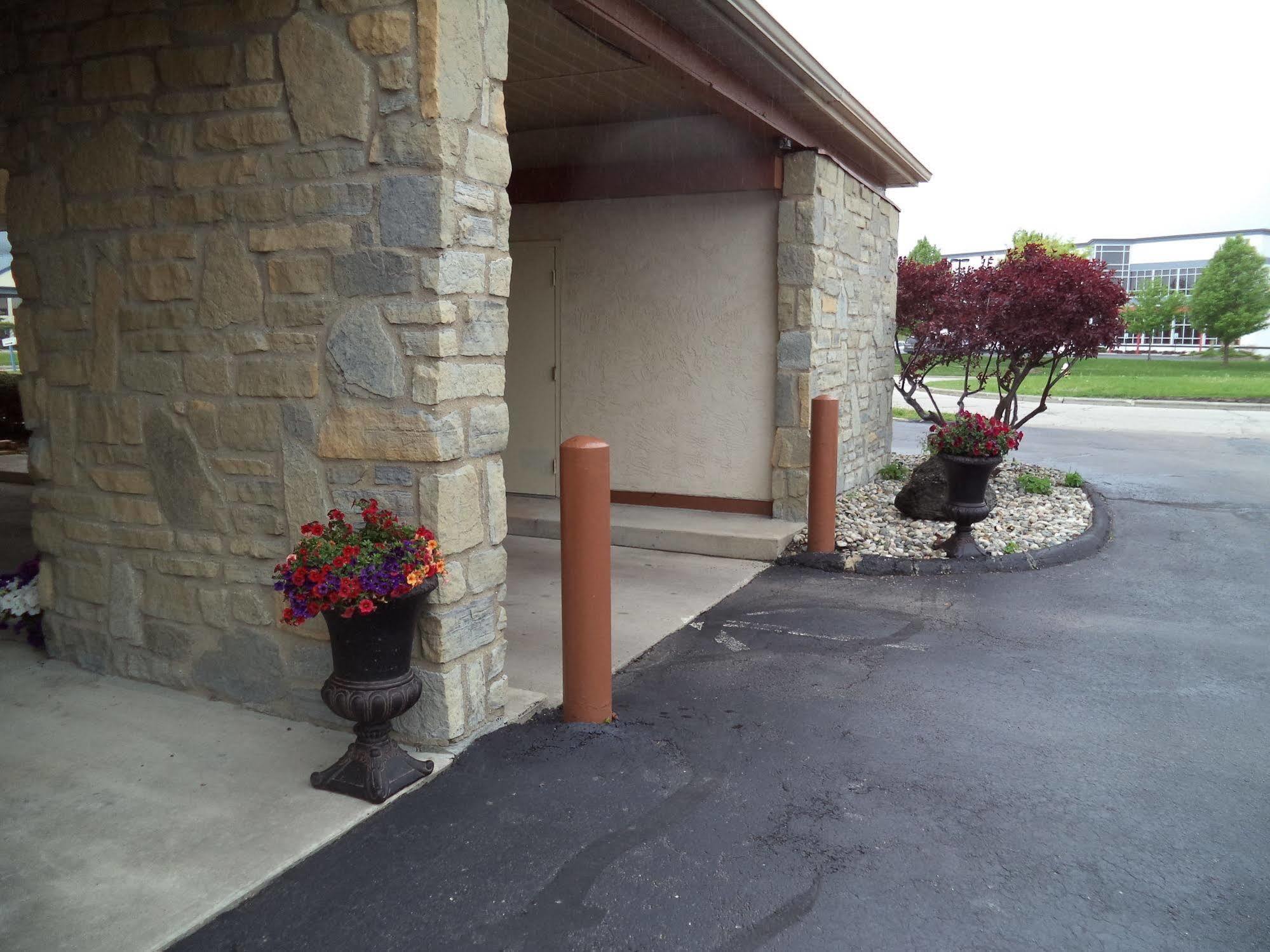 Days Inn By Wyndham Maumee/Toledo Extérieur photo