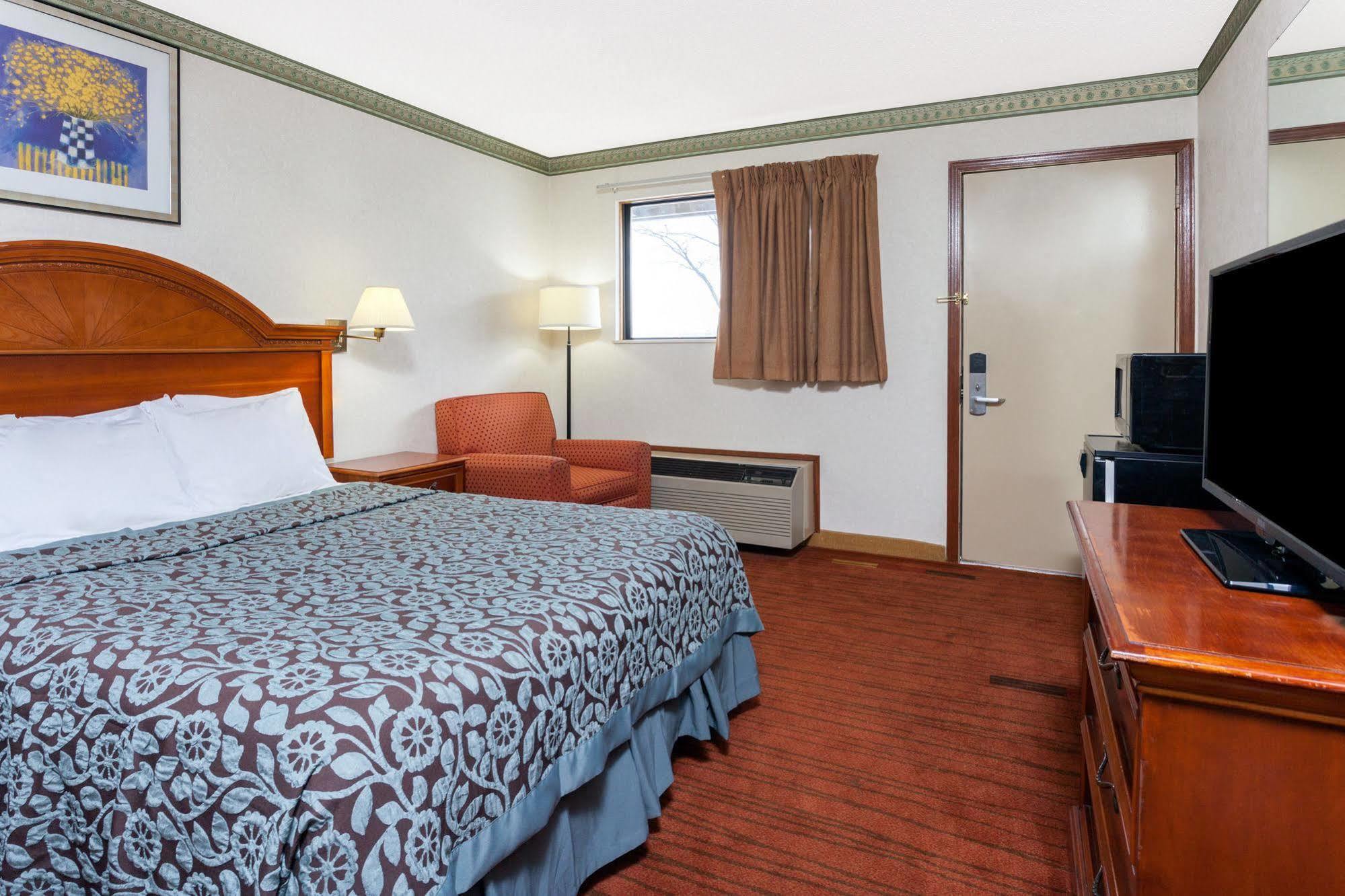 Days Inn By Wyndham Maumee/Toledo Extérieur photo