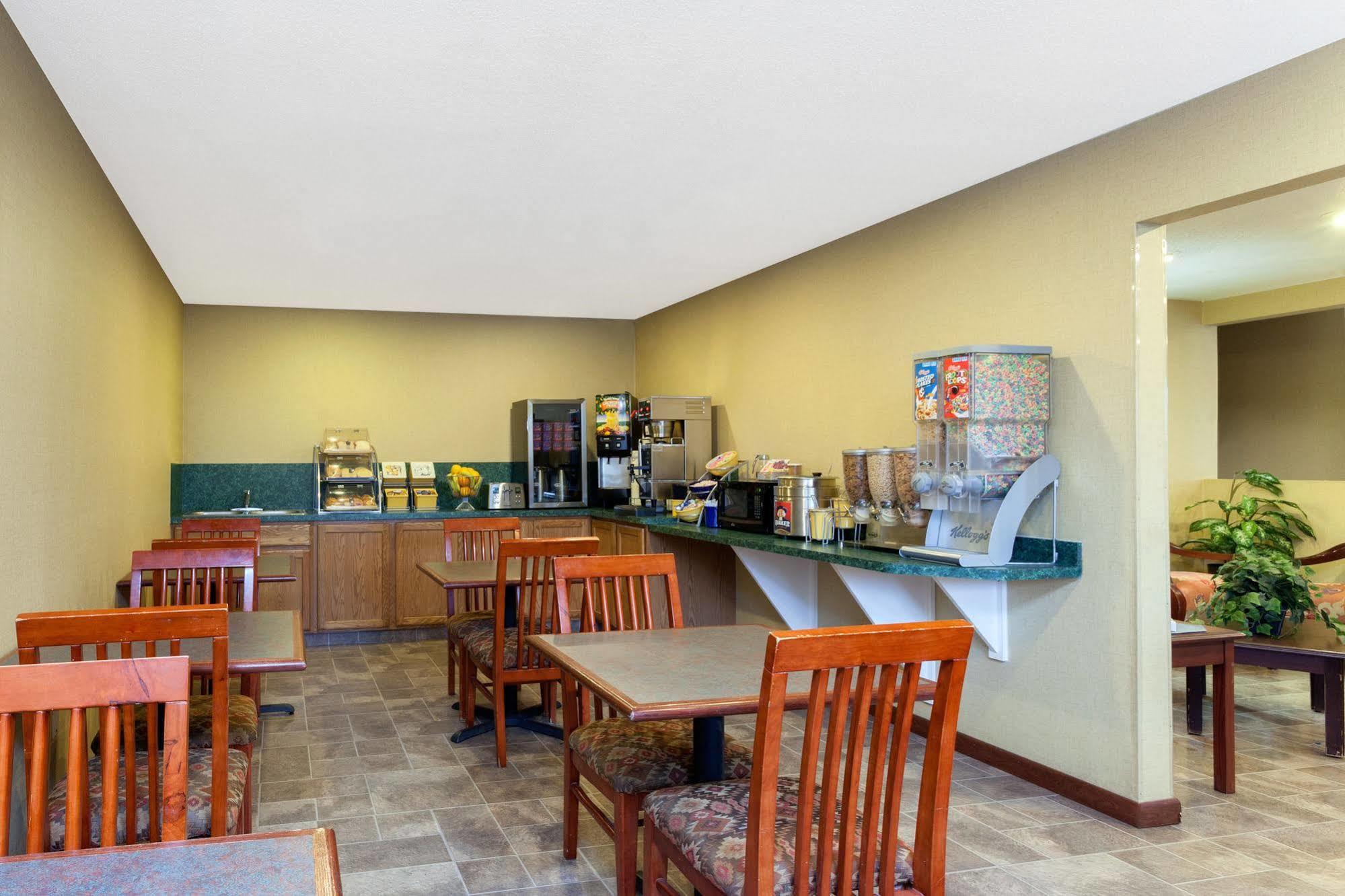 Days Inn By Wyndham Maumee/Toledo Extérieur photo